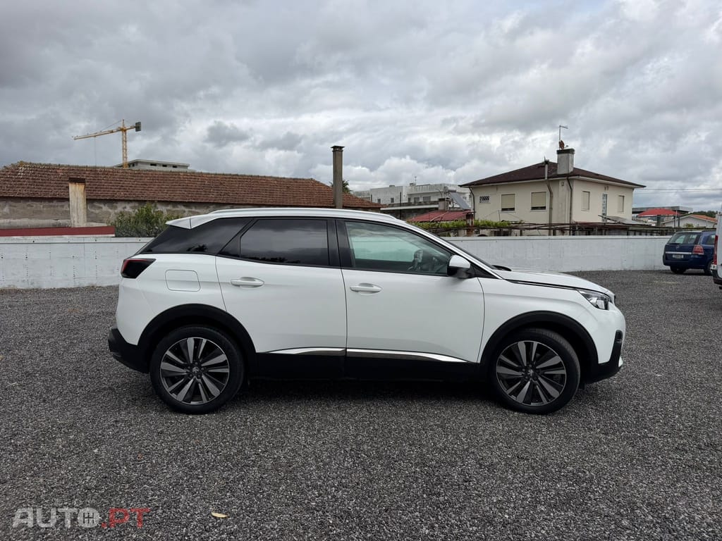 Peugeot 3008 1.2 PureTech Allure