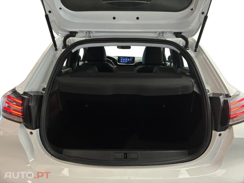 Peugeot 208 Hybrid Allure e-DCS6