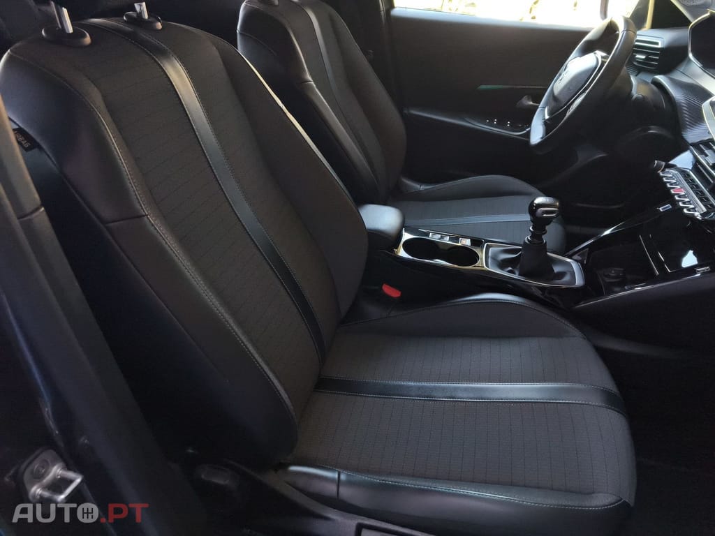 Peugeot 2008 1.2 PureTech Allure Pack