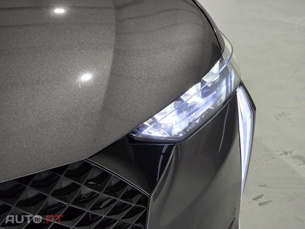 DS DS4 E-Tense Performance Line EAT8