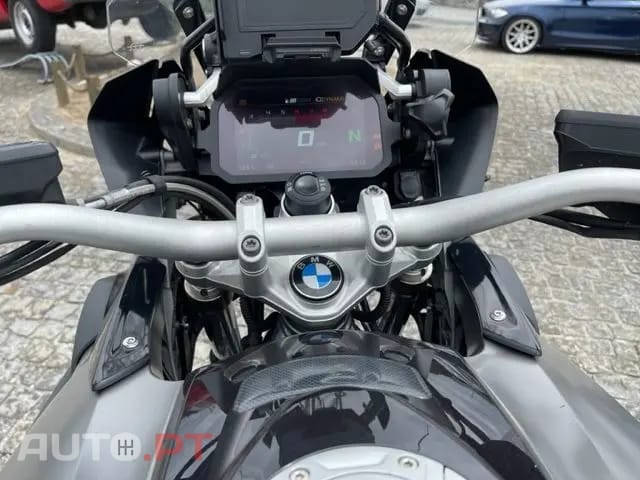 BMW C 650 GT 1200 GS Exclusive triple back