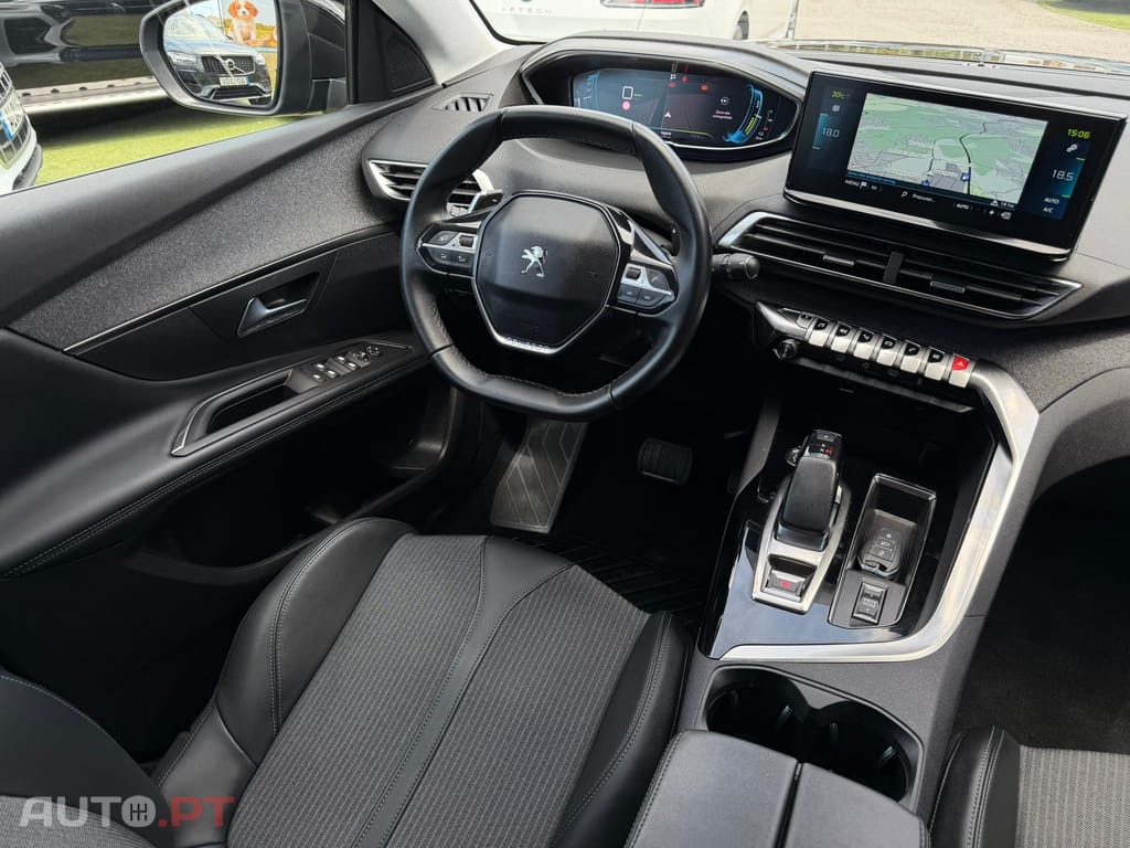 Peugeot 3008 1.6 Hybrid Allure e-EAT8