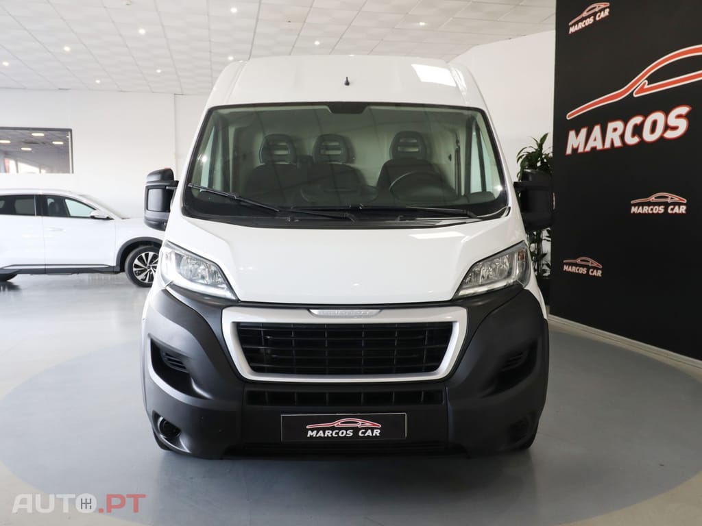 Peugeot Boxer 2.0 BlueHDi 330 L2H2 Premium