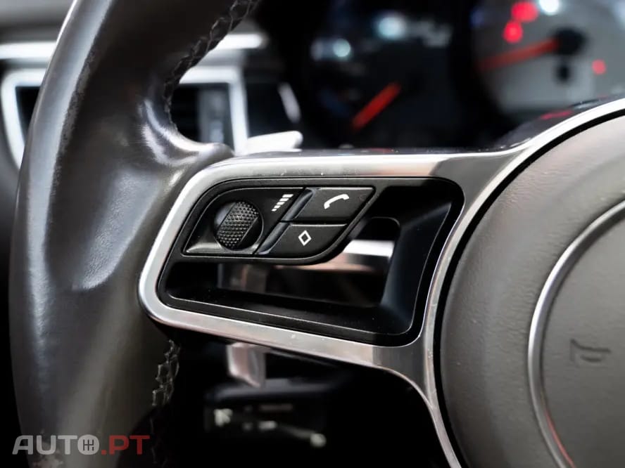 Porsche Macan S