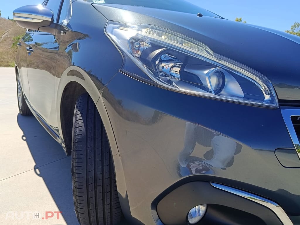 Peugeot 208 1.2 PureTech Style