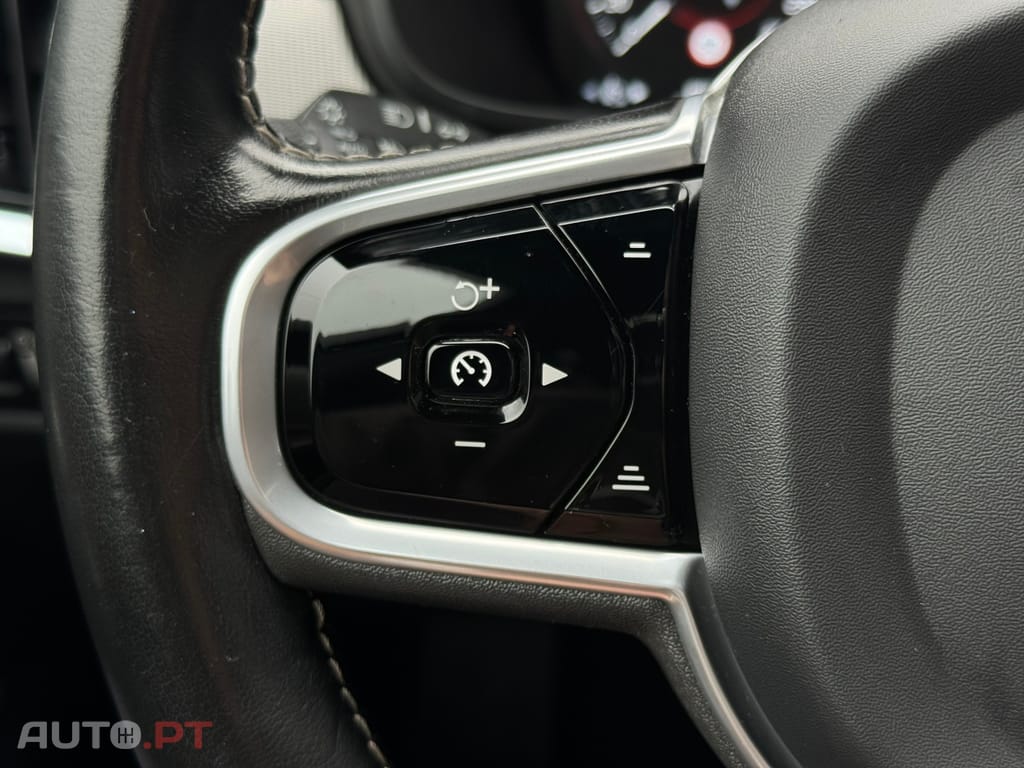 Volvo V90 2.0 T8 PHEV R-Design AWD
