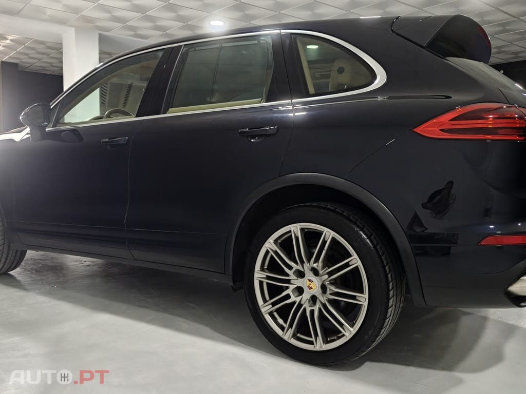 Porsche Cayenne Platinum Edition