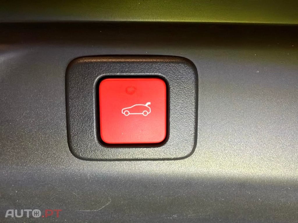 Peugeot 3008 1.2 Hybrid GT e-DCS6