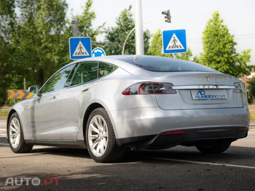 Tesla Model S 70D AWD