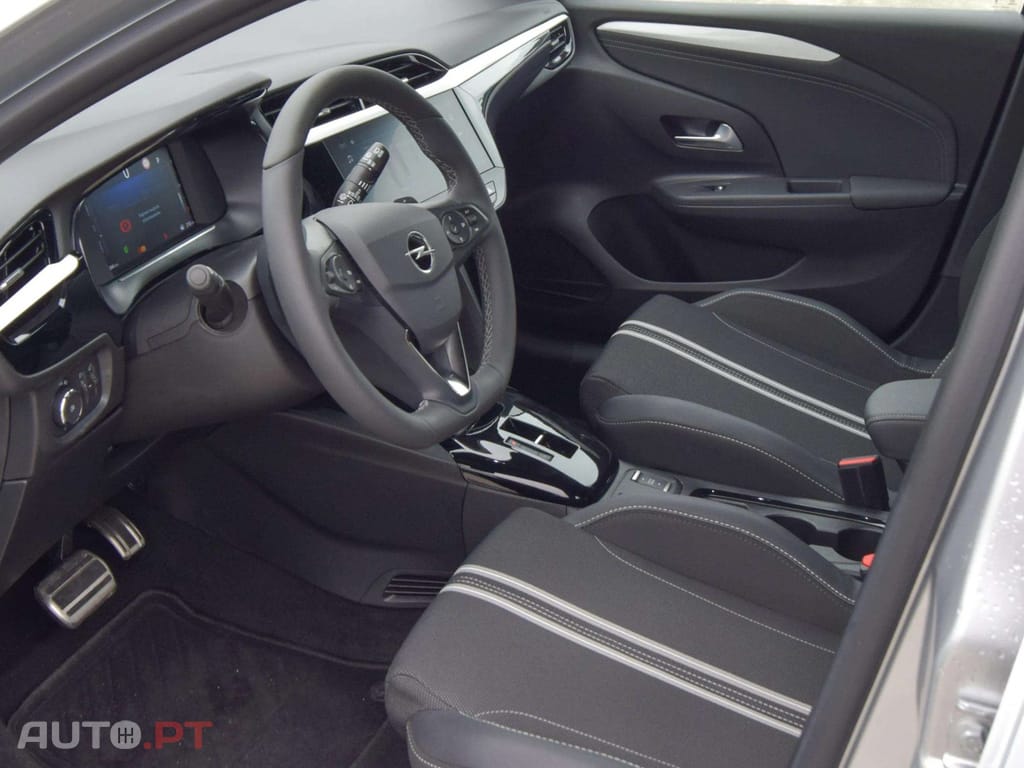 Opel Corsa 1.2 HYBRID GS eDCT