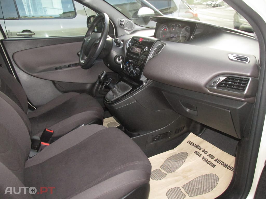 Lancia Ypsilon 1.2 S&S Platinum