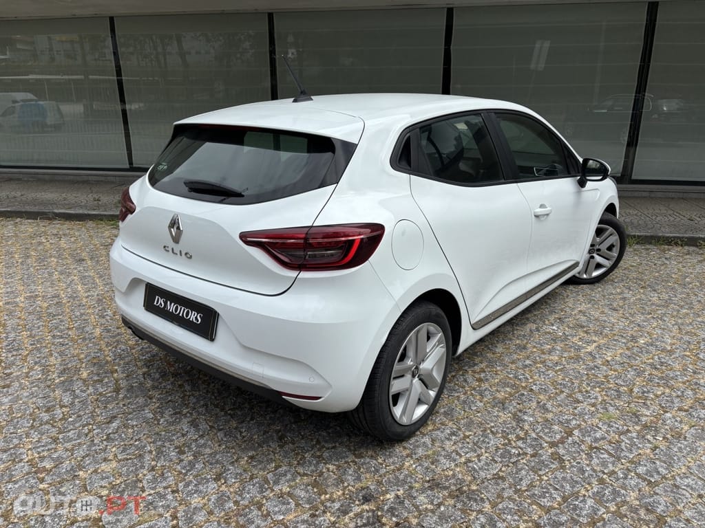 Renault Clio 1.0 SCe 75CV Business — fotografia 6