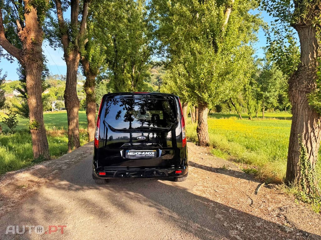 Ford Tourneo Grand 1.6 TDCi Titanium