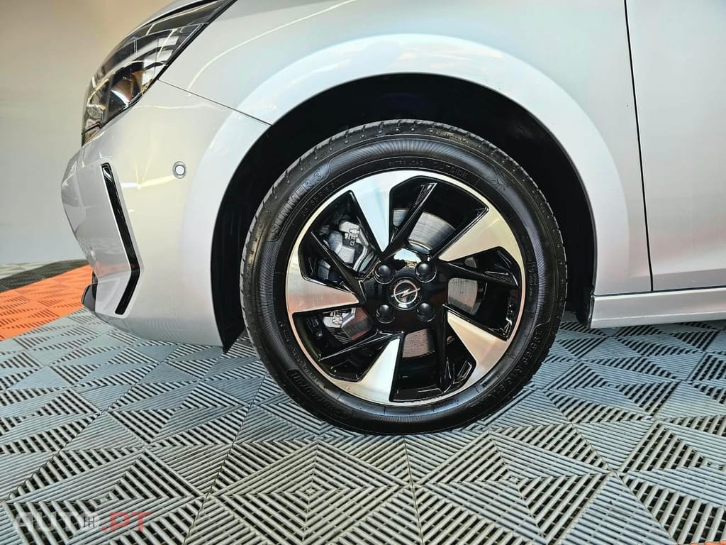 Opel Corsa 50 kWh GS — fotografia 9