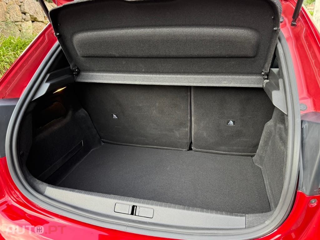 Peugeot 208 PureTech 100 EAT8 Allure
