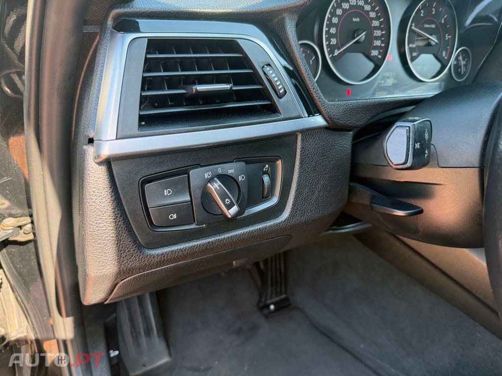 BMW 320 D Auto 190cv