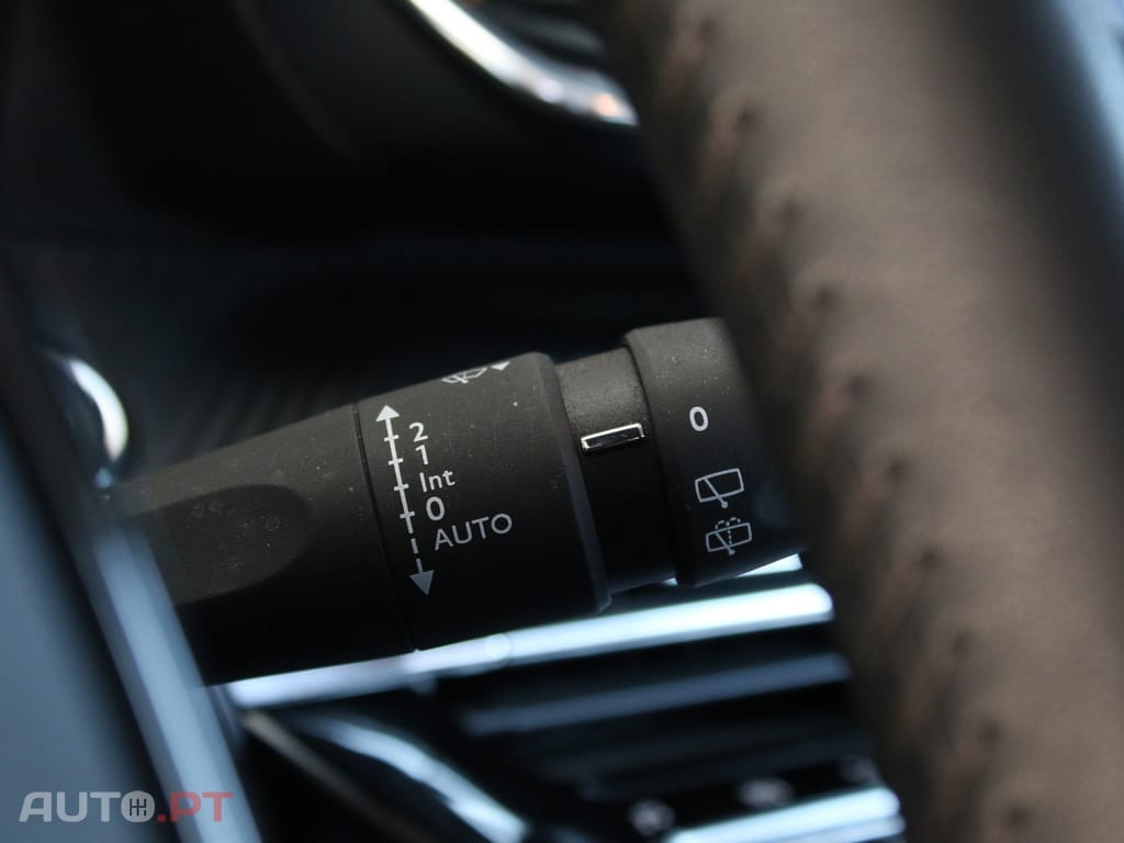 Peugeot E-208 Allure