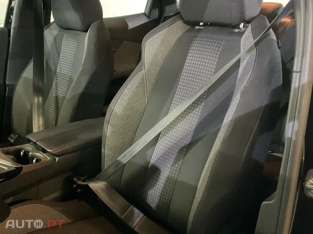 Peugeot 3008 1.2 PureTech Active