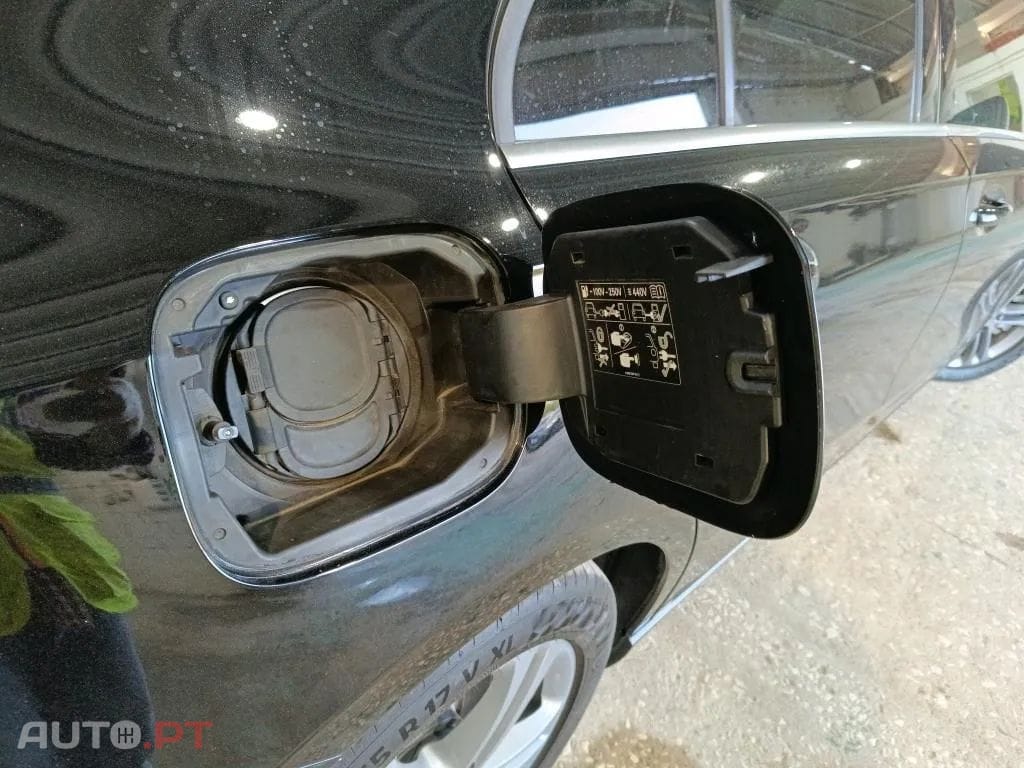 Mercedes-Benz A 250 e Style Plus