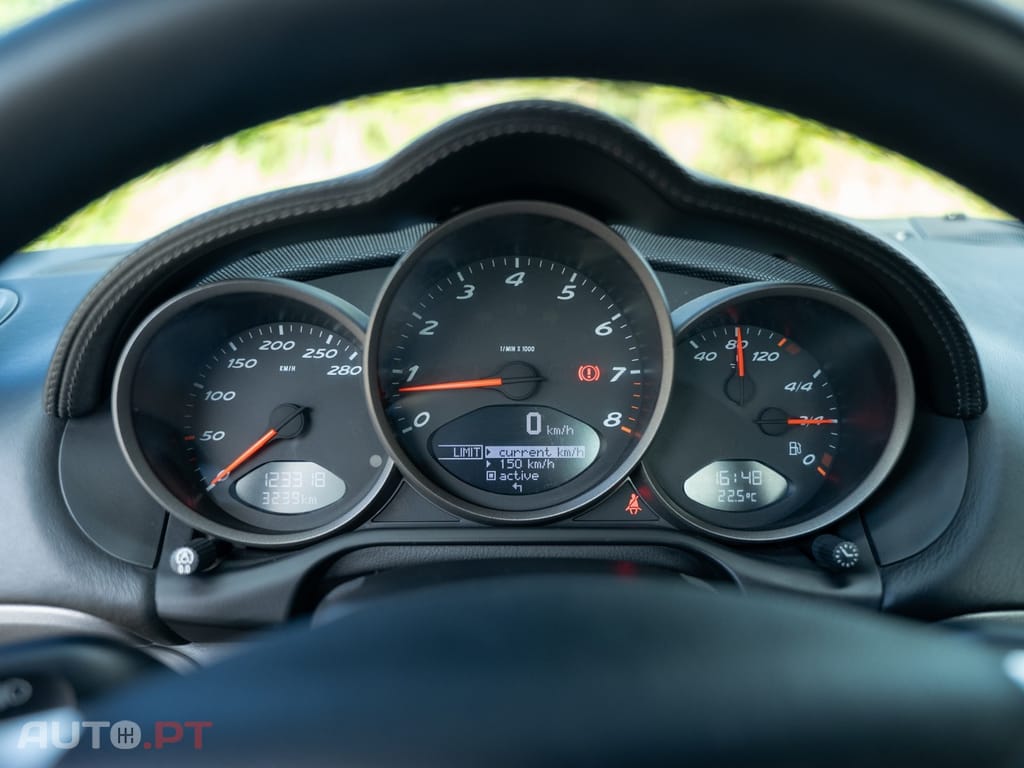 Porsche Cayman 2.7