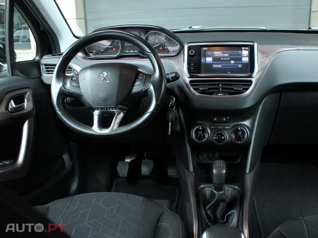Peugeot 2008 1.2 PureTech Allure