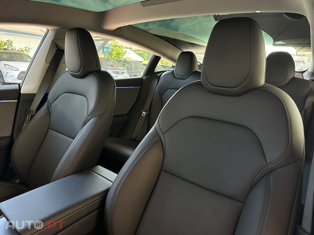 Tesla Model 3 Tração Traseira Premium