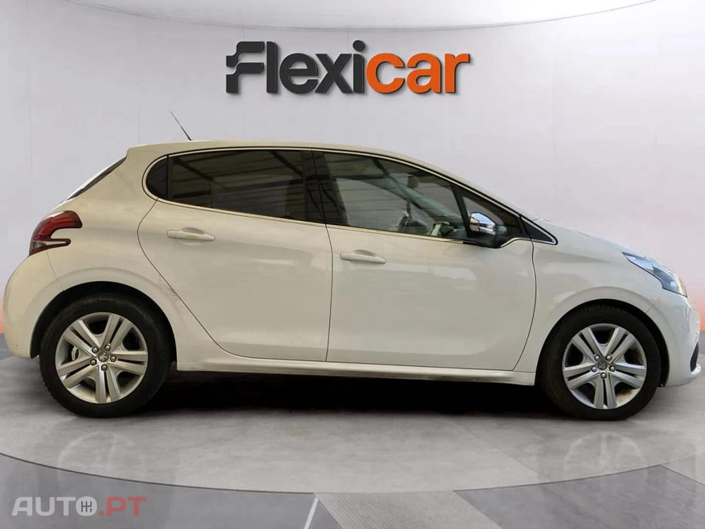 Peugeot 208 1.2 PureTech Allure EAT6