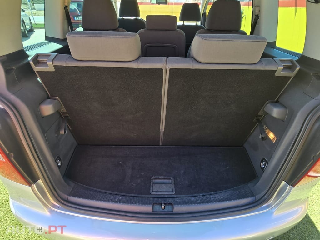 Volkswagen Touran 2.0 TDI Blue.Highline 7L