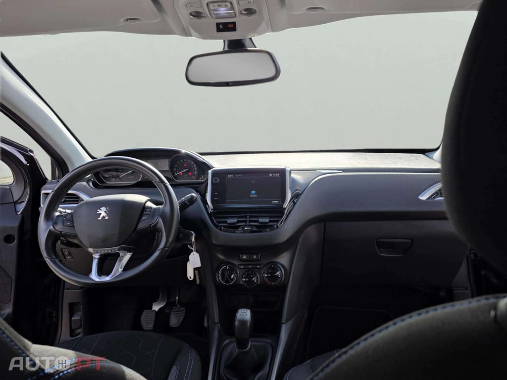 Peugeot 2008 1.2 PureTech Allure