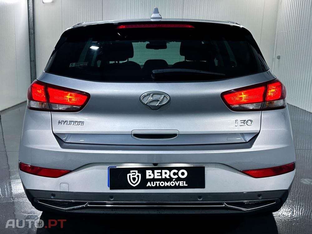 Hyundai i30 T-GDi DCT-7 Hybrid 48v