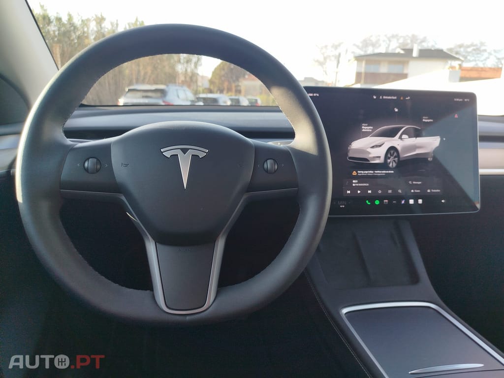 Tesla Model Y RWD