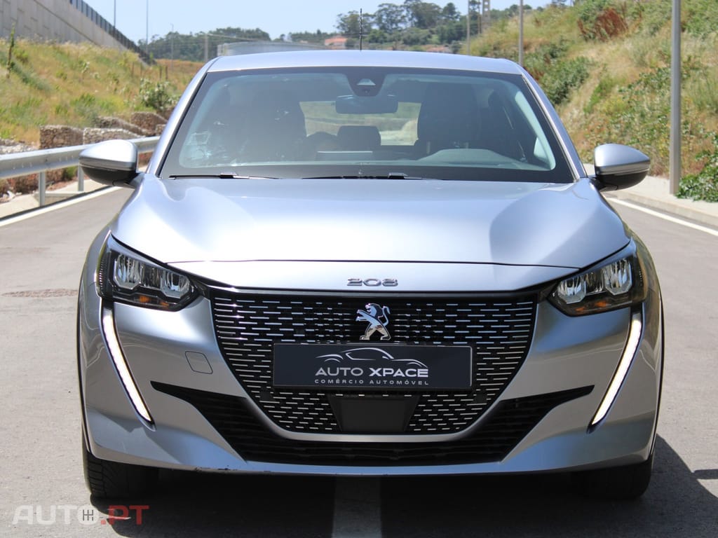 Peugeot E-208 50 kWh Allure