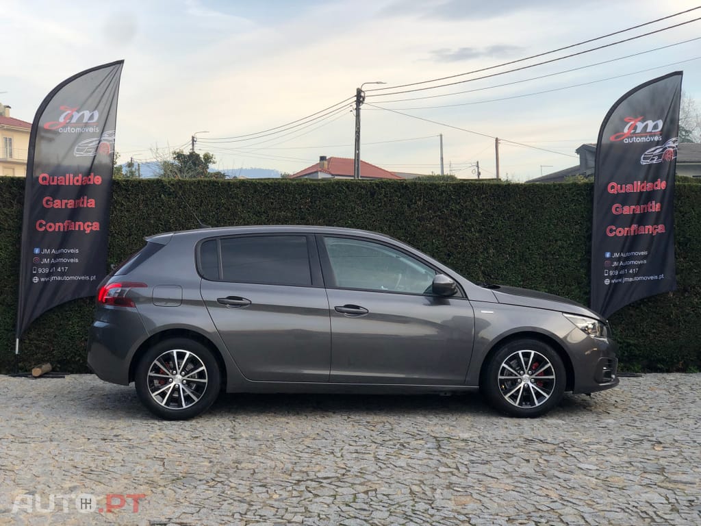 Peugeot 308 1.2 PureTech Business Line