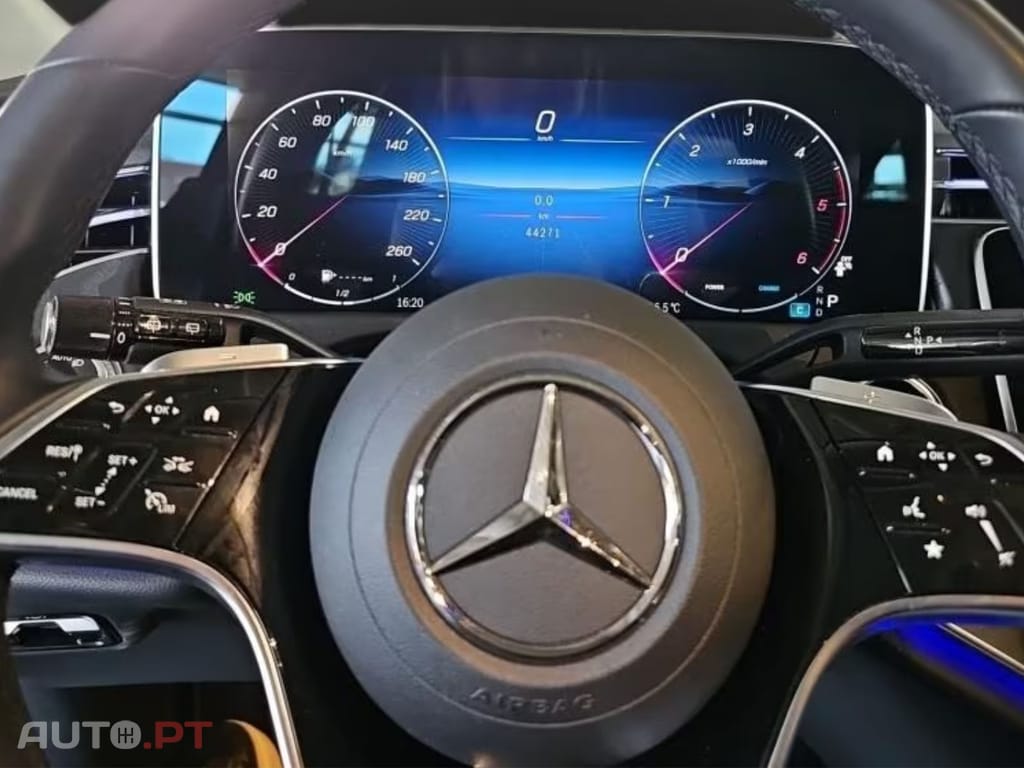 Mercedes-Benz E 220 d T AVANTGARDE I.V.A DEDUTÍVEL