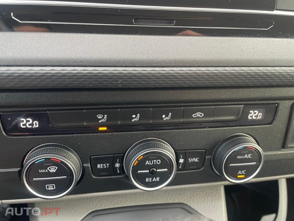 Volkswagen Caravelle 2.0 TDI Comfortline DSG