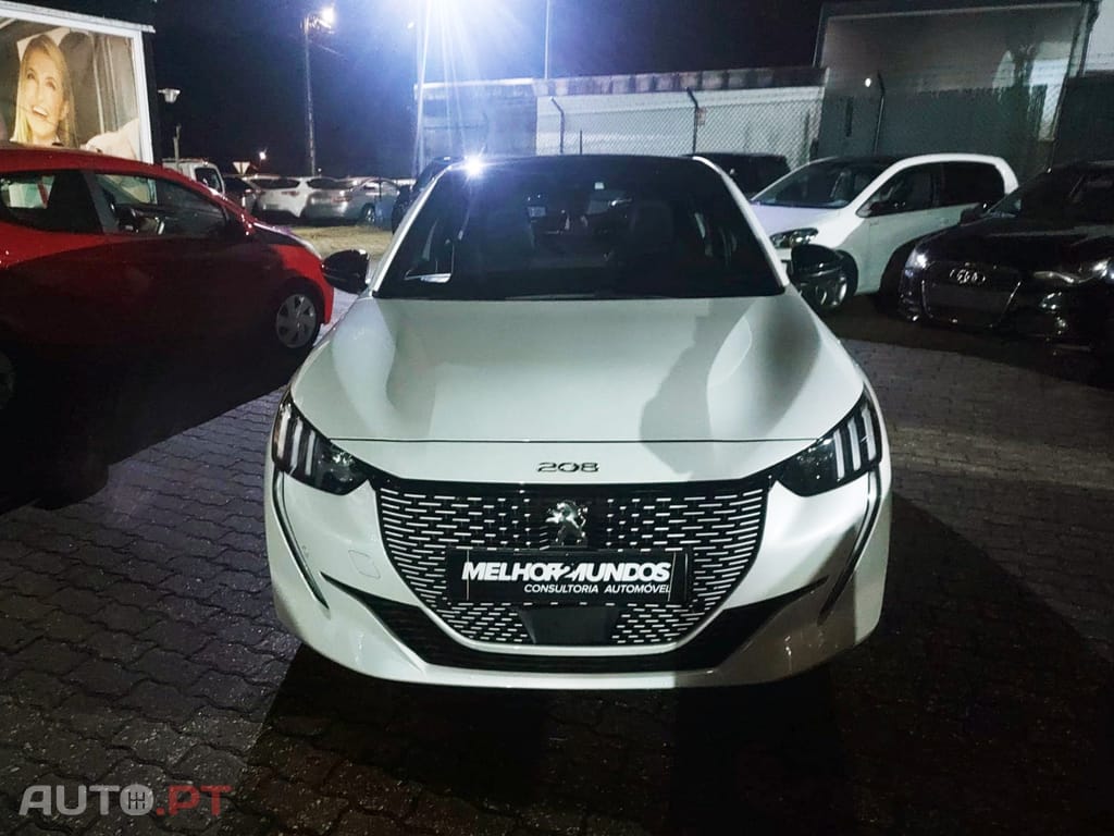 Peugeot E-208 50 kWh GT Pack