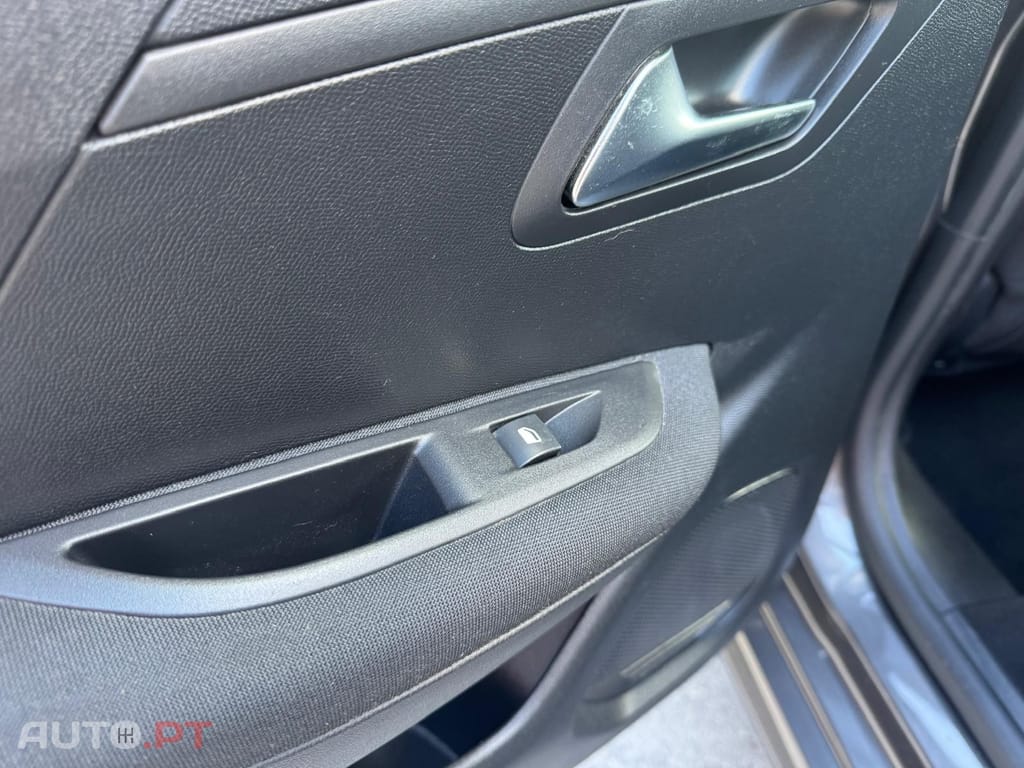 Peugeot 208 1.2 PureTech Active Pack