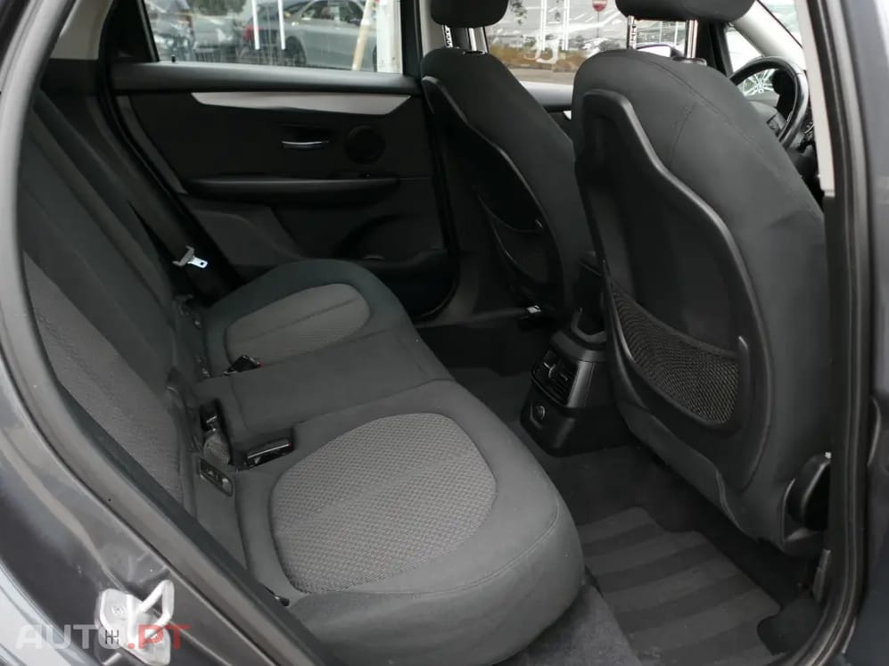 BMW 216 d Advantage Auto