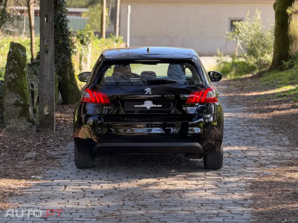 Peugeot 308 1.2 PureTech Allure EAT8