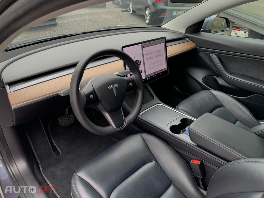 Tesla Model 3 Long-Range Dual Motor AWD