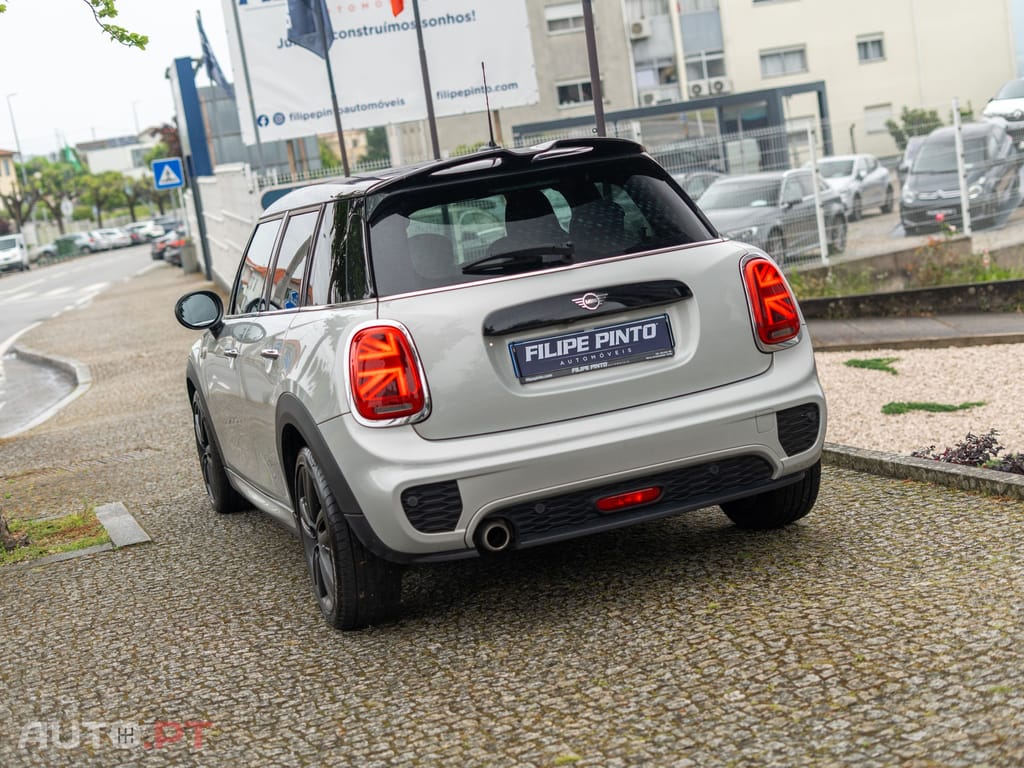 MINI Cooper Cooper Premium JCW Auto