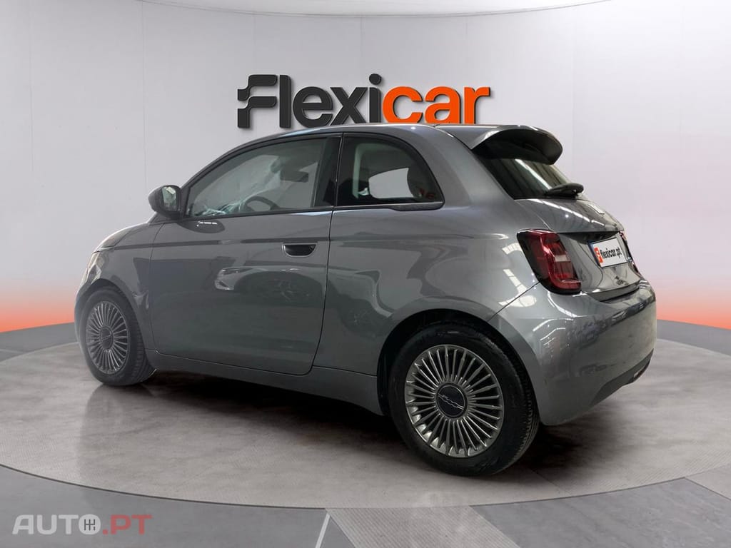 Fiat 500e 42 KWh Icon — fotografia 6