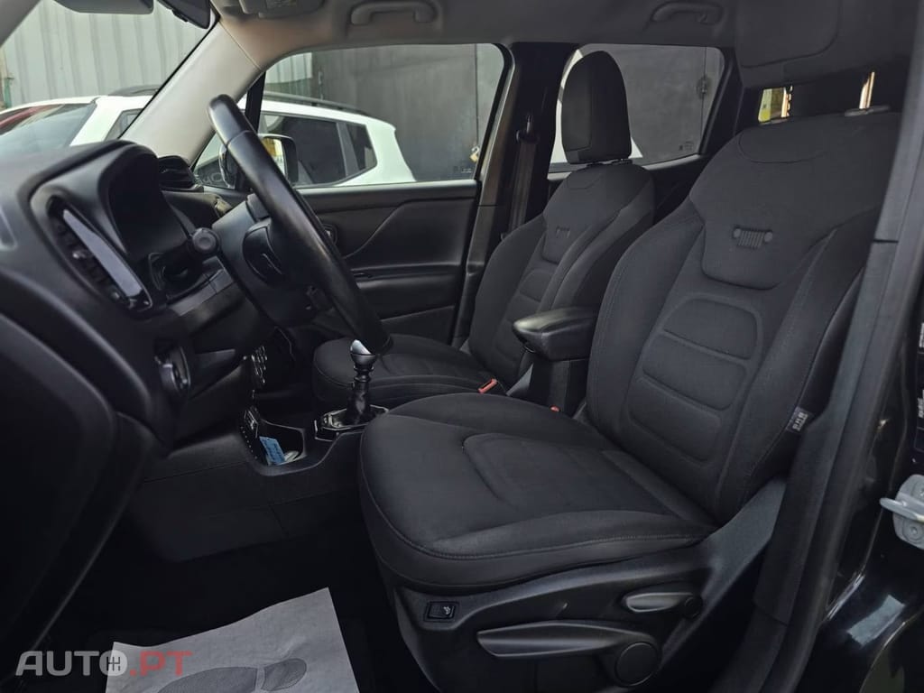Jeep Renegade 1.6 MJD Night Eagle