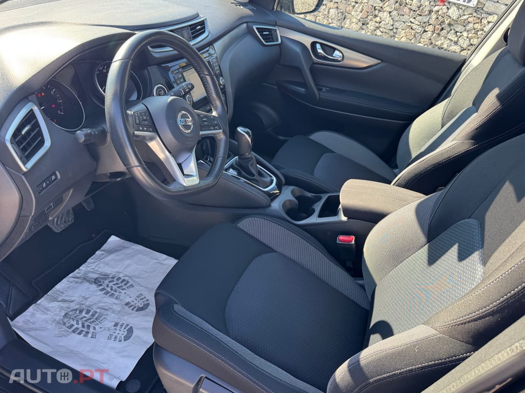 Nissan Qashqai 1.2 DIG-T N-Connecta Xtronic