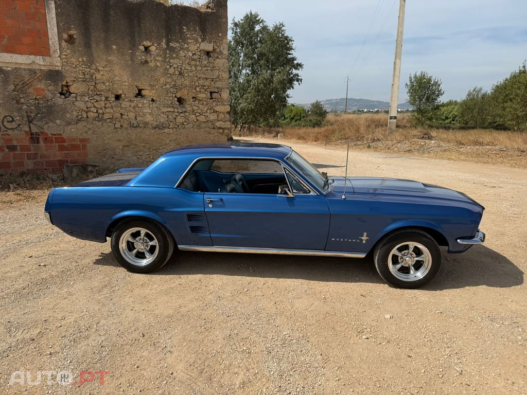 Ford Mustang 289