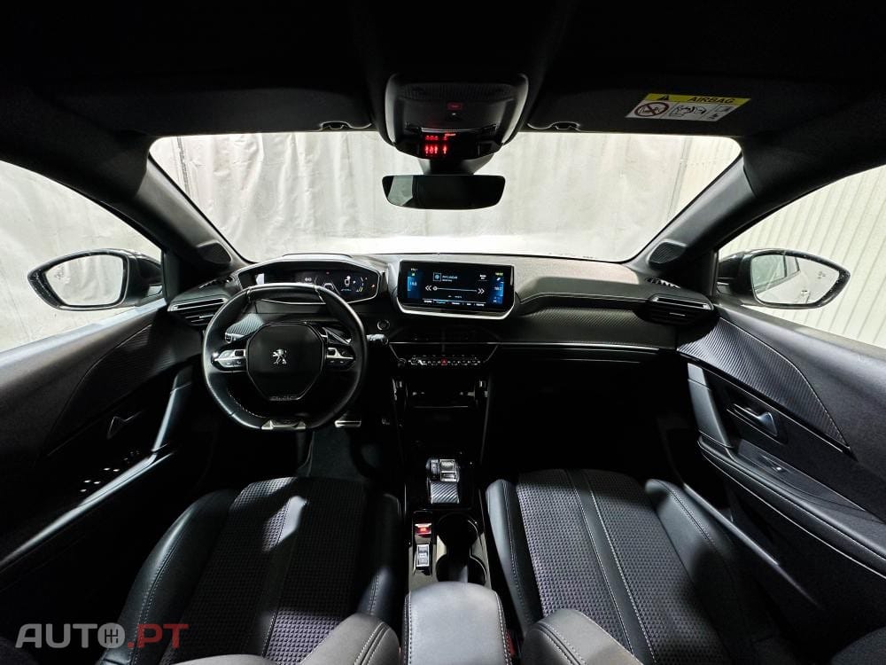Peugeot E-208 50 kWh GT Pack
