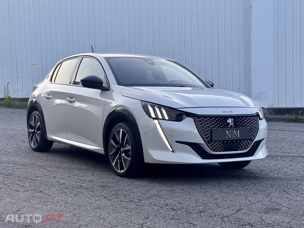 Peugeot E-208 50 kWh GT