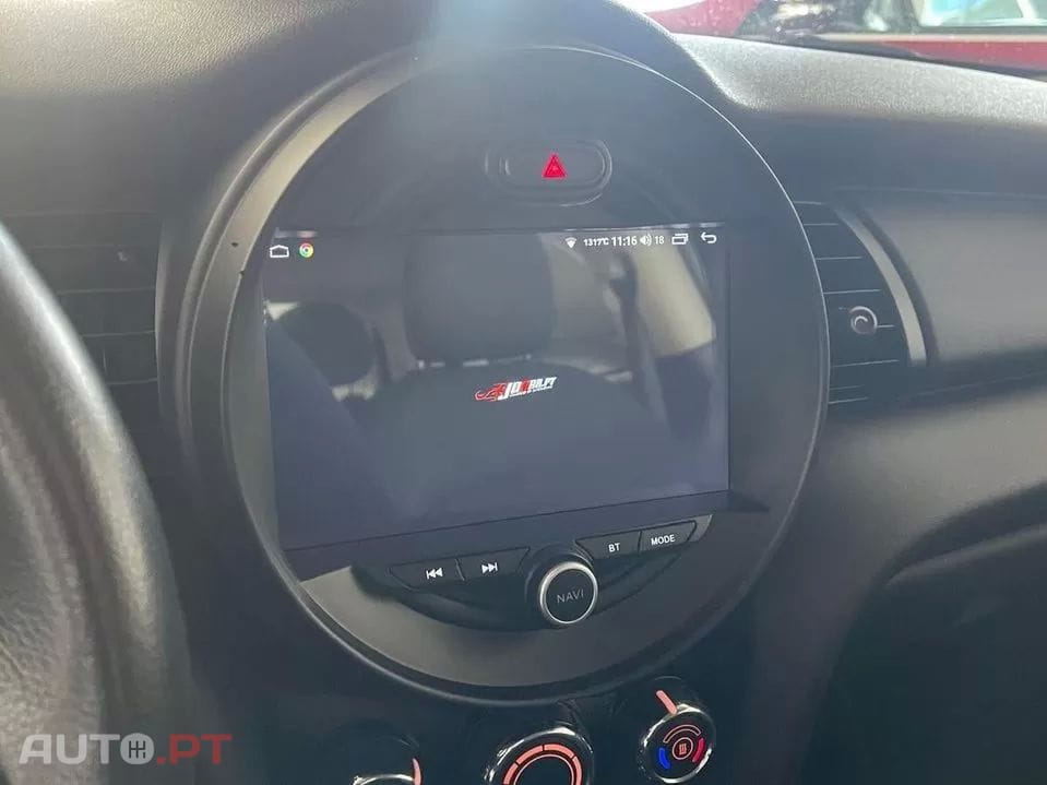 MINI One D - GPS/BLACK DETAILS