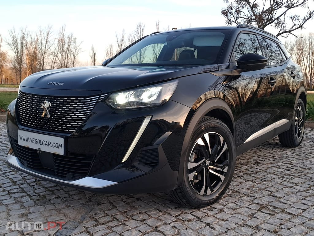 Peugeot 2008 1.2 PureTech Allure Pack