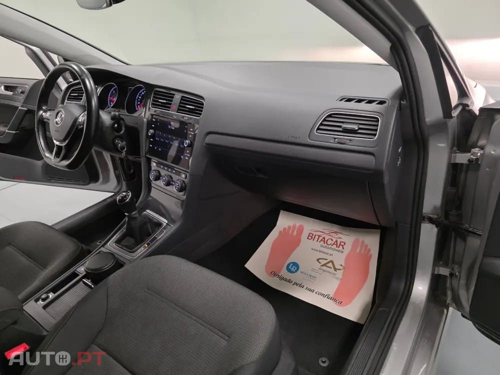 Volkswagen Golf 1.6 TDI CONFORTLINE